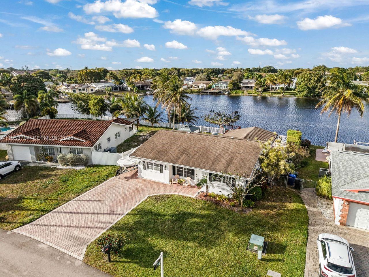 PALM-AIRE VILLAGE 2ND SEC - Residential