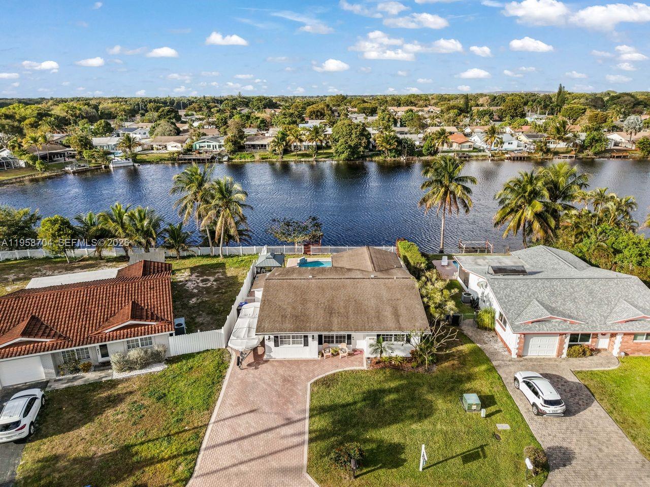 PALM-AIRE VILLAGE 2ND SEC - Residential