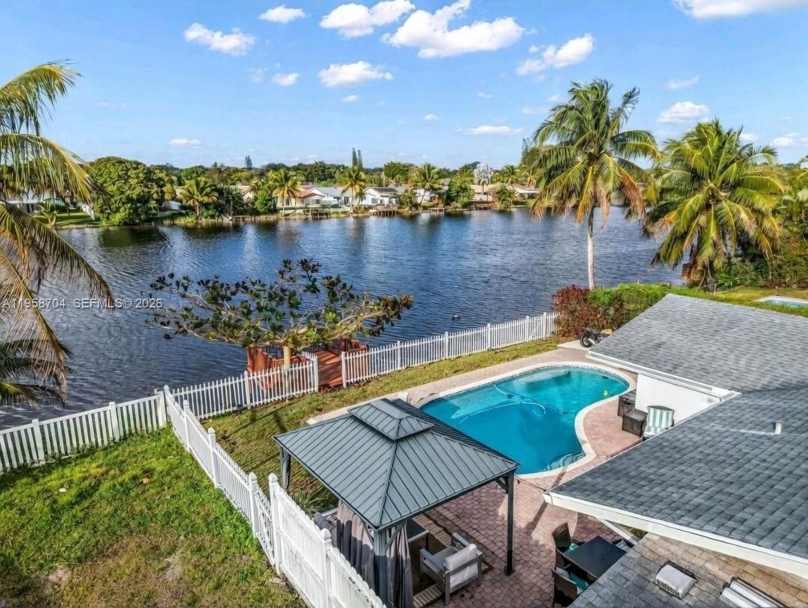 PALM-AIRE VILLAGE 2ND SEC - Residential