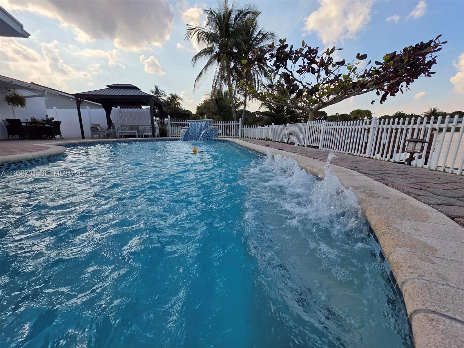 PALM-AIRE VILLAGE 2ND SEC - Residential