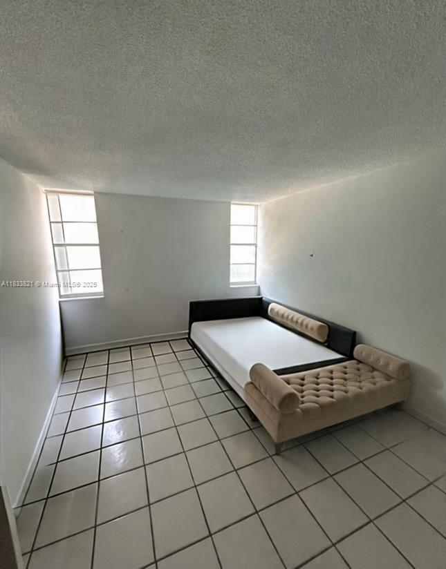 1331 Lincoln Rd 402
