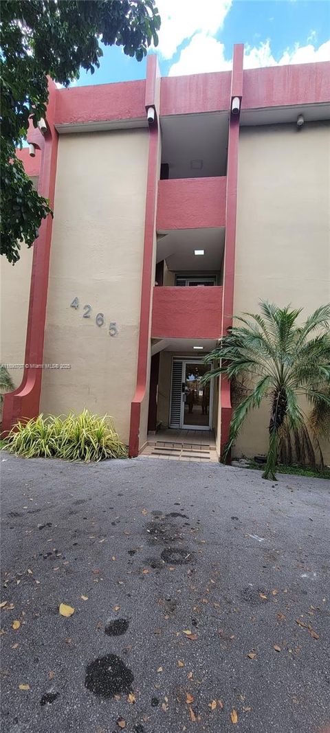 4265 NW South Tamiami Canal Dr 1-211 Miami FL 33126