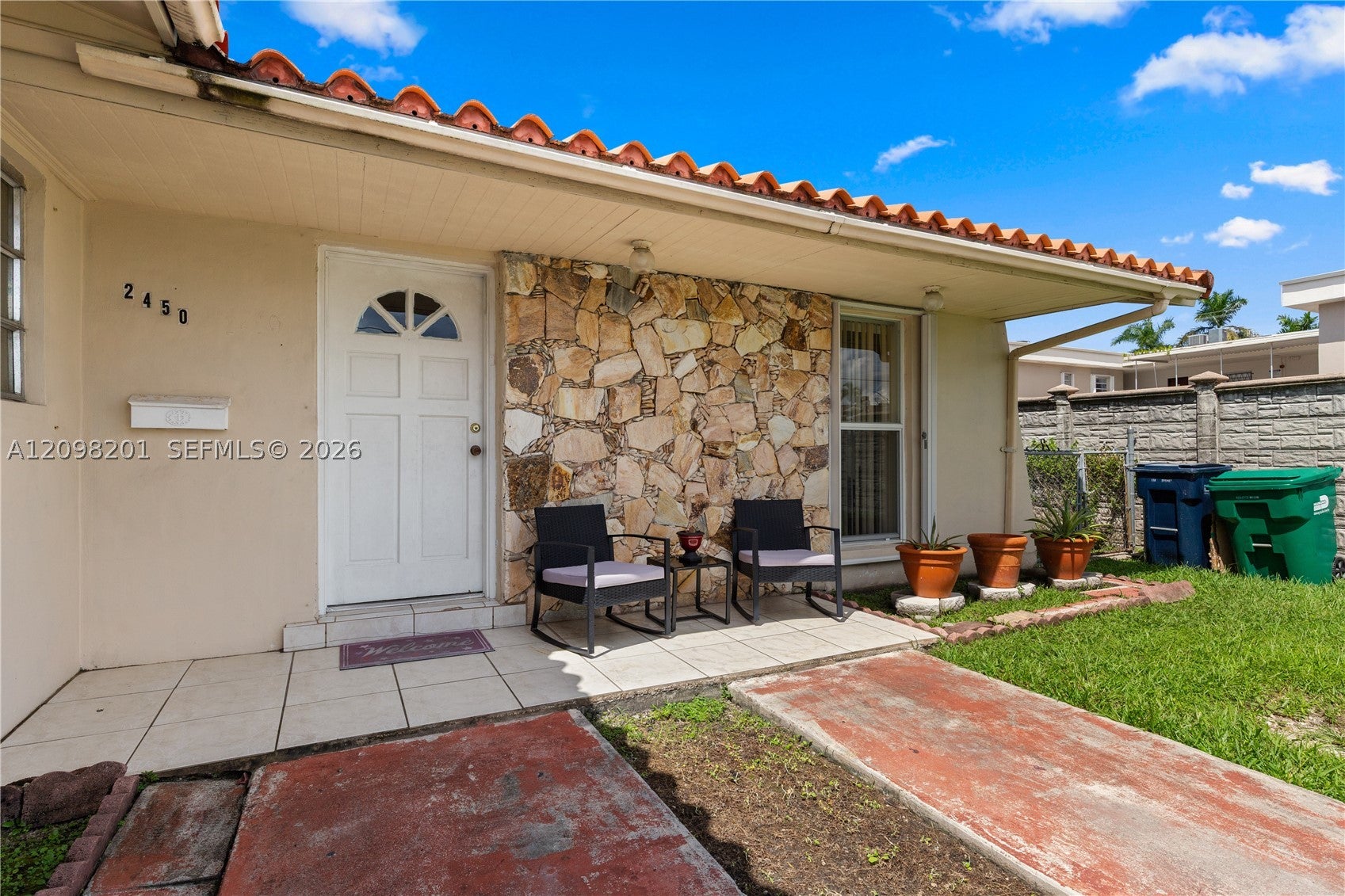 2450 SW 90th Ave, Miami, FL, 33165/$989,000 2 2450 SW 90th Ave