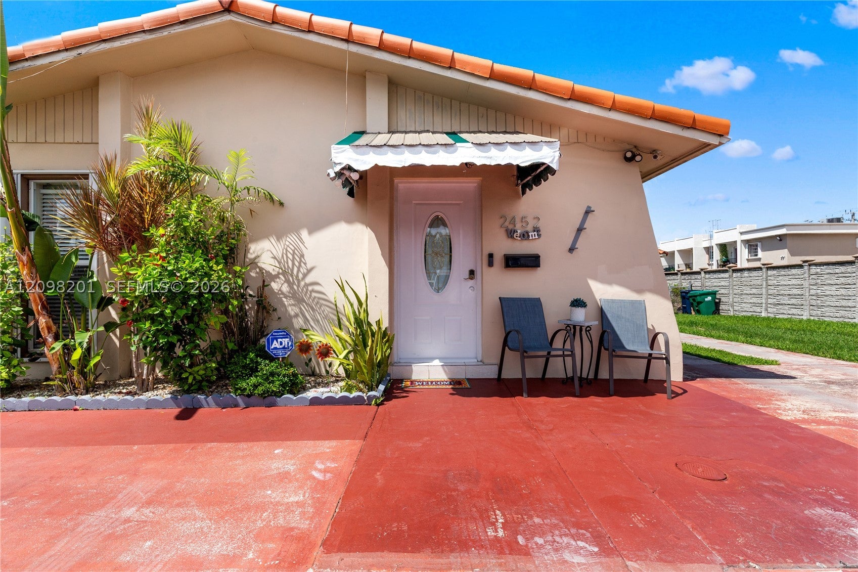 2450 SW 90th Ave, Miami, FL, 33165/$989,000 4 2450 SW 90th Ave
