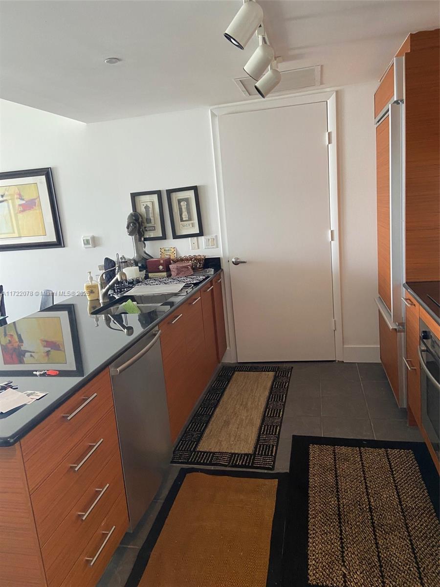 50 Biscayne Blvd 2906