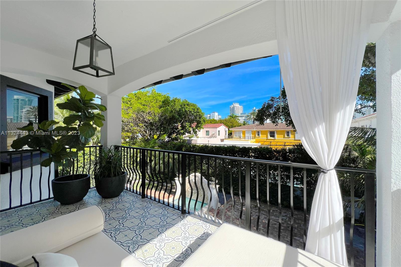 BEACH VIEW ADDN - Residential