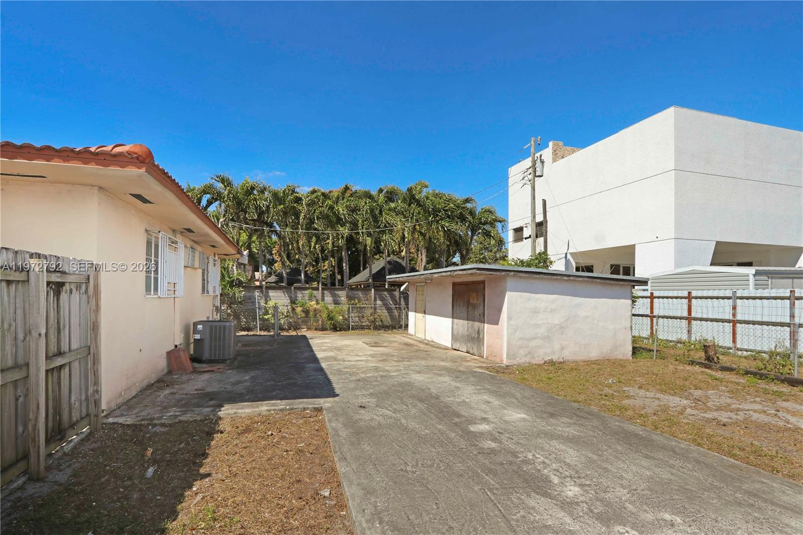 HIALEAH 13TH ADDN AMD PL - Residential