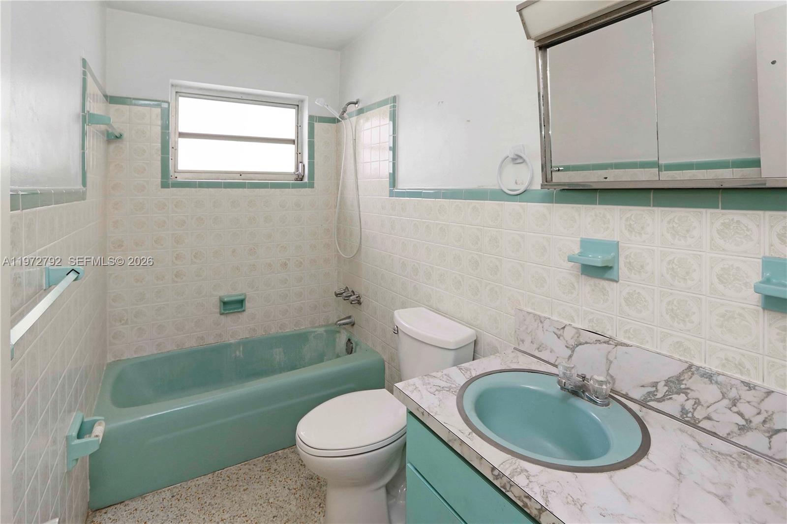 HIALEAH 13TH ADDN AMD PL - Residential