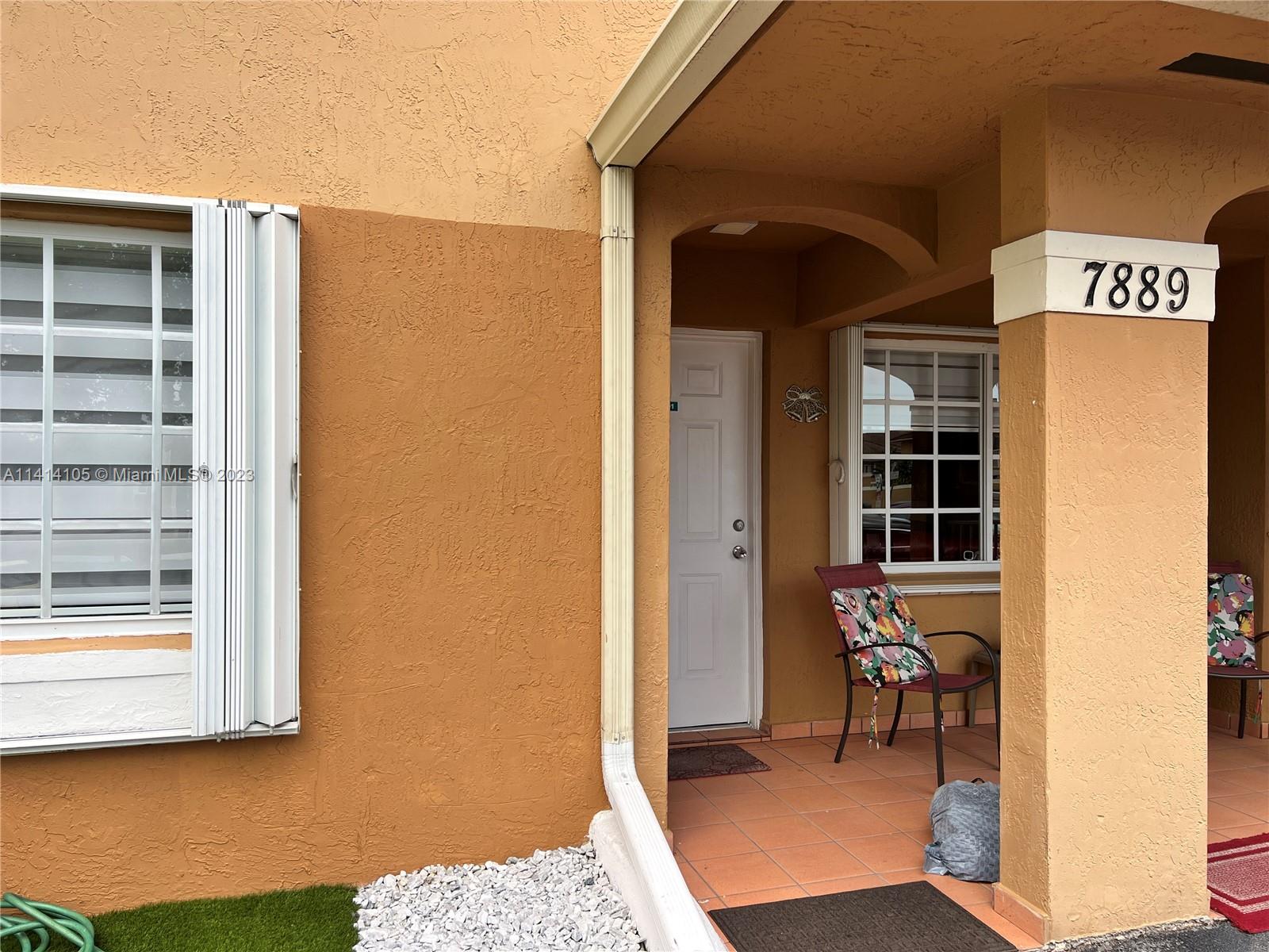 WEST POINCIANA VILLAS CON - Residential