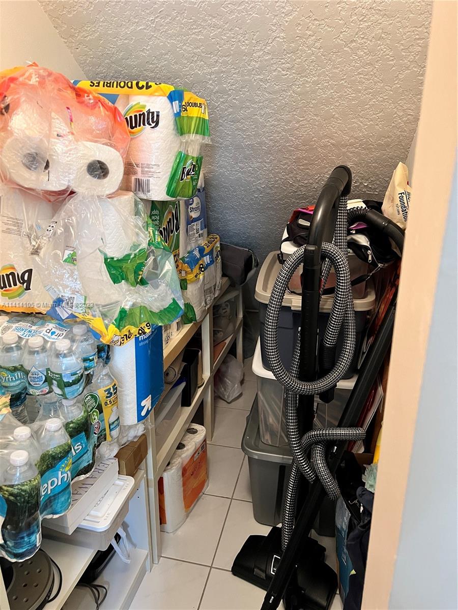 WEST POINCIANA VILLAS CON - Residential