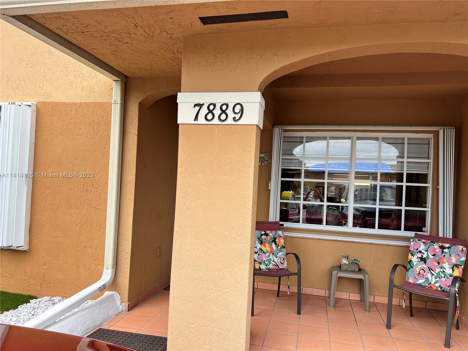 WEST POINCIANA VILLAS CON - Residential