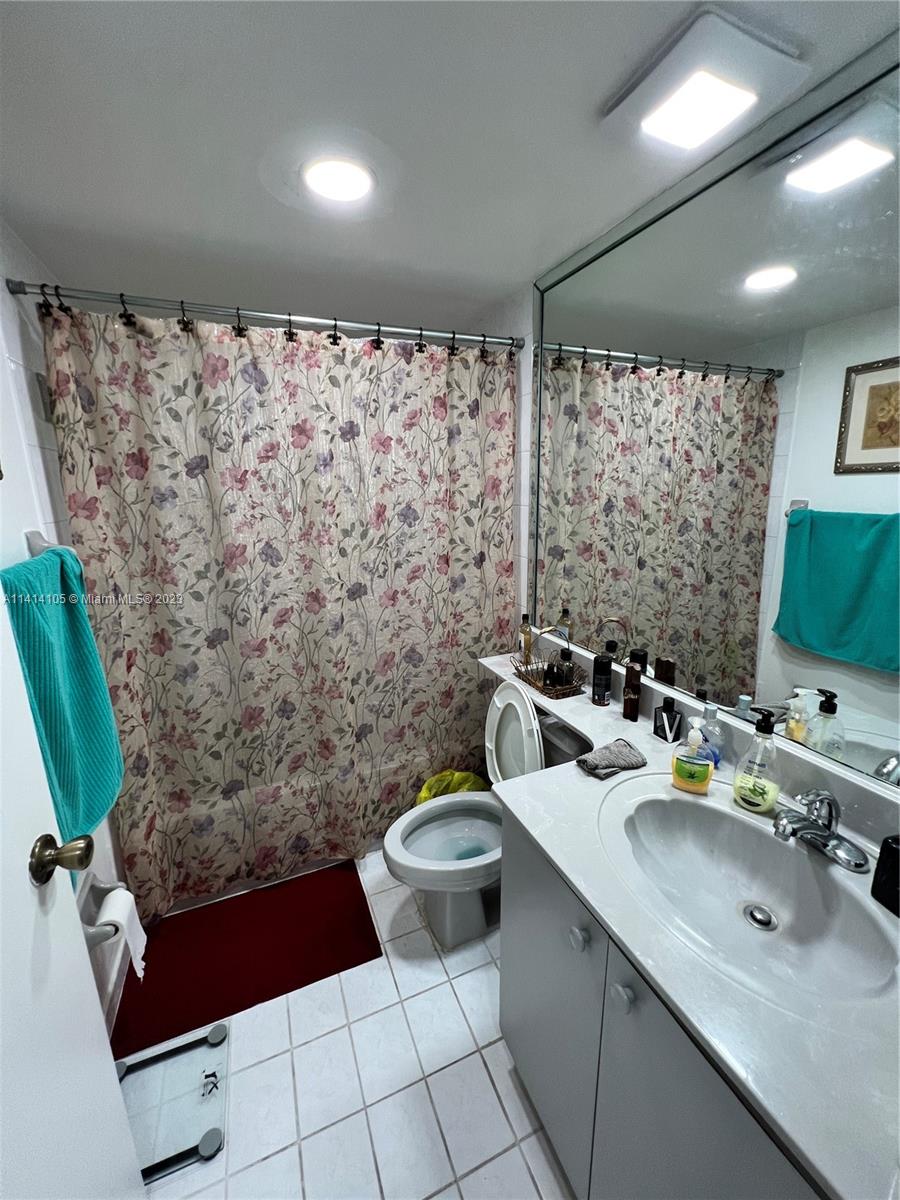 WEST POINCIANA VILLAS CON - Residential