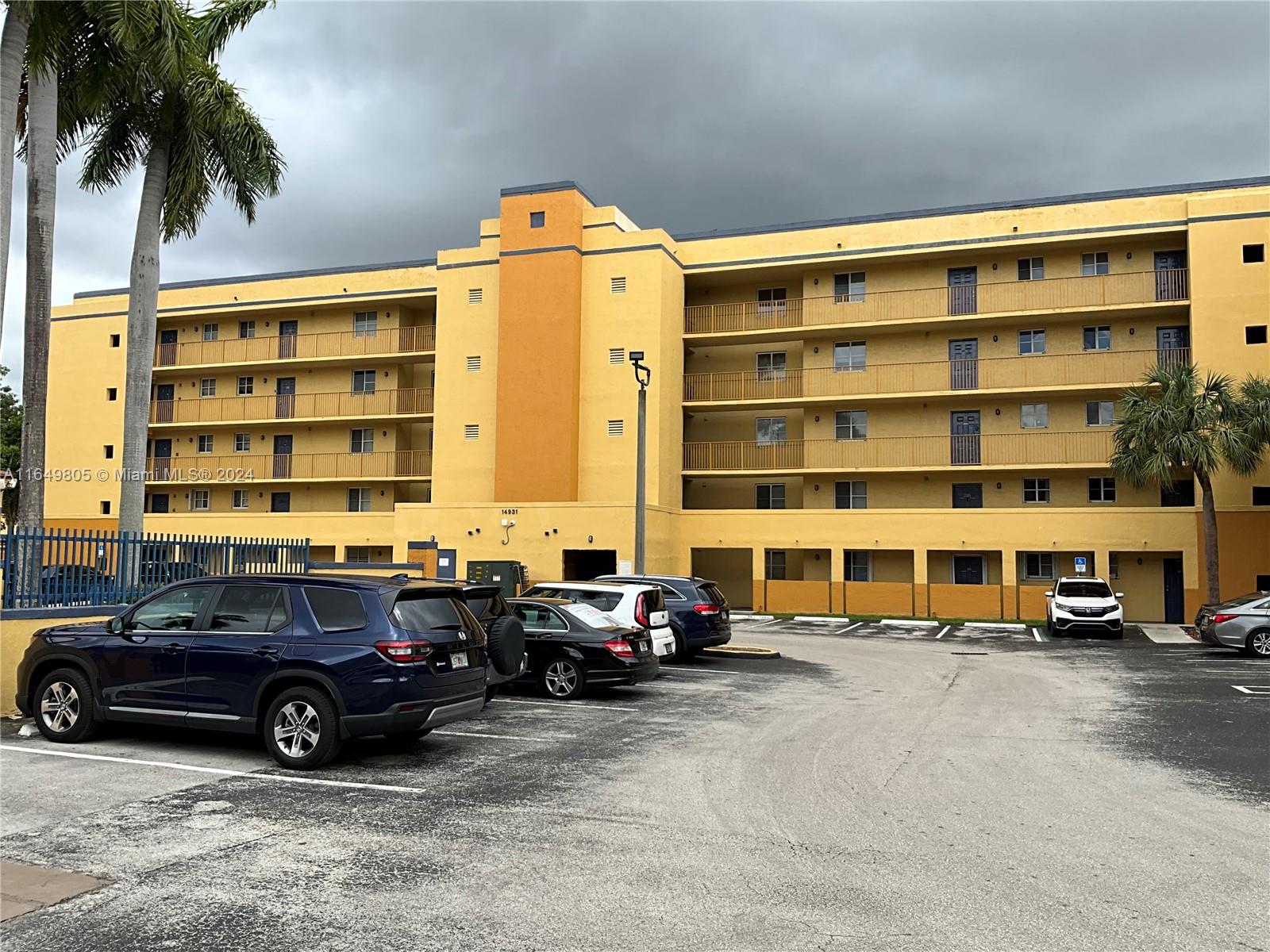 14931 Sw 82nd Ln 18-405, Miami, Broward County, Florida - 2 Bedrooms  
2 Bathrooms - 
