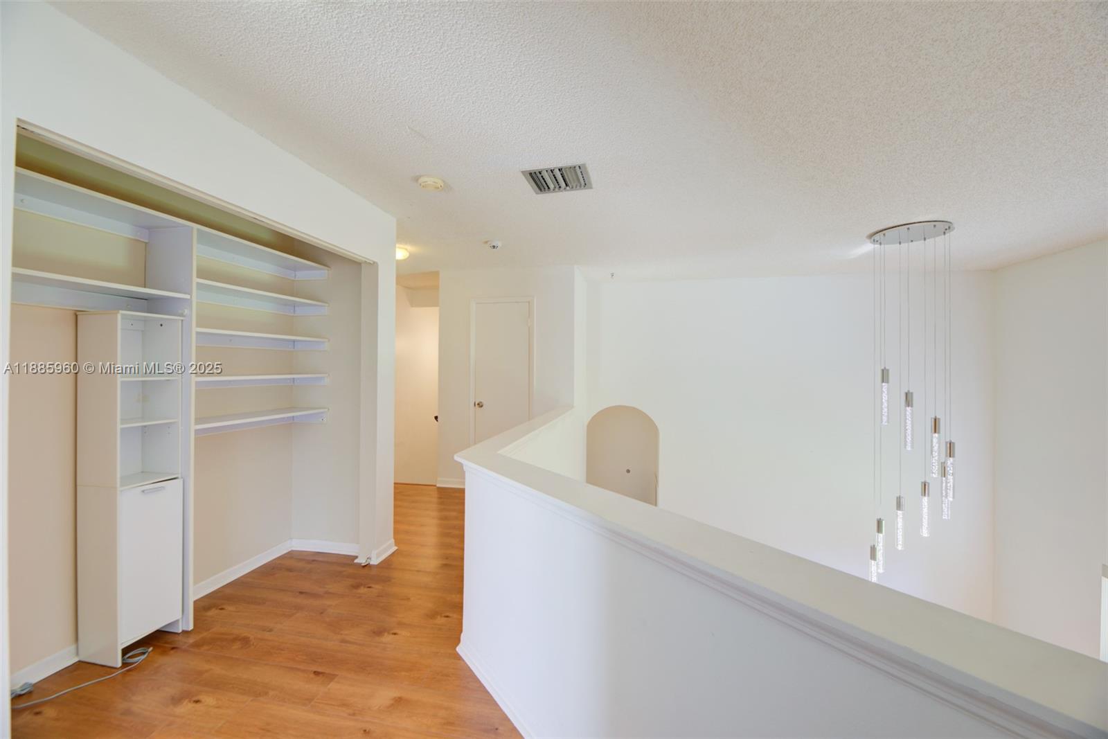 ALPINE WOODS ESTATES NO I - Residential