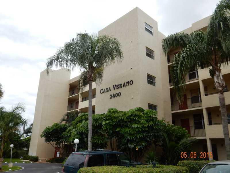 Foreclosure! 2 bedroom/ 2 bath condo located in an all age community with updated kitchen and SS appliances. Some repairs required in bathroom/linen closet due to water leak. Great location with park & golf course near by. Complex has a 1 year waiting per iod before you can rent. Employees and family members residing with employees of JPMorgan Chase Bank, N.A, its affiliates or subsidiaries are strictly prohibited from directly or indirectly purchasing any property owned by JPMorgan Chase Bank, N.A.