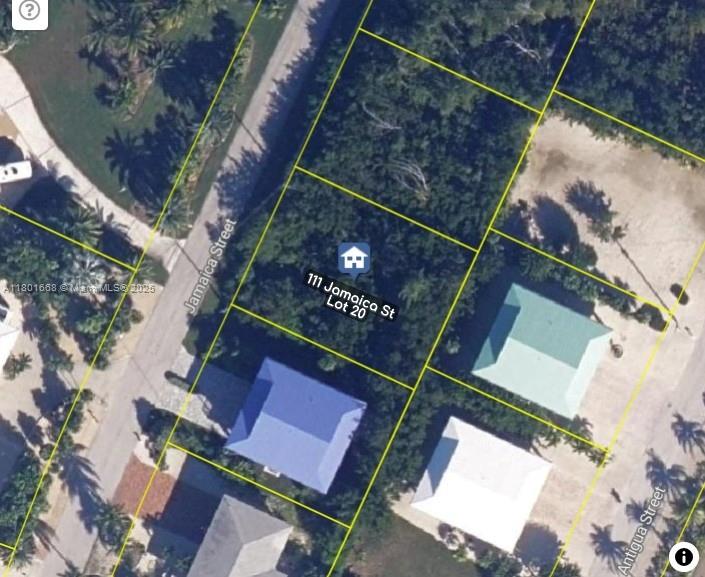 CENTER ISLAND - Land