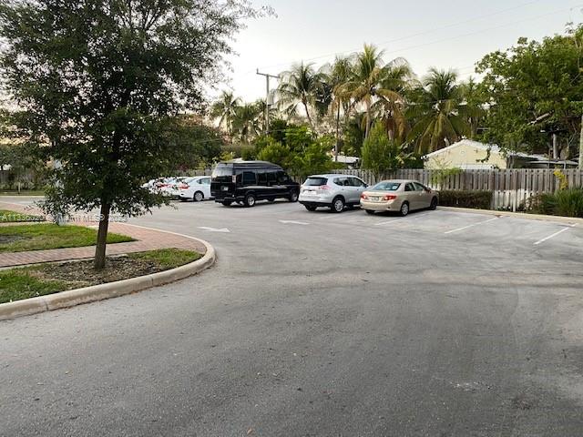 HOLLYWOOD - Residential Income