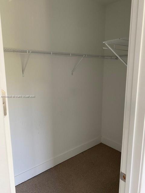 HOLLYWOOD - Residential Income