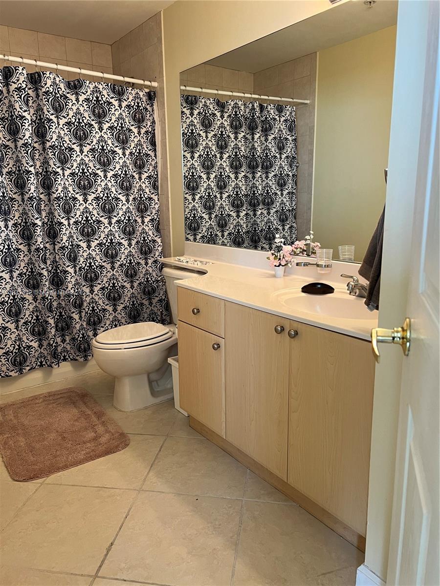 2280 SW 32nd Ave 209