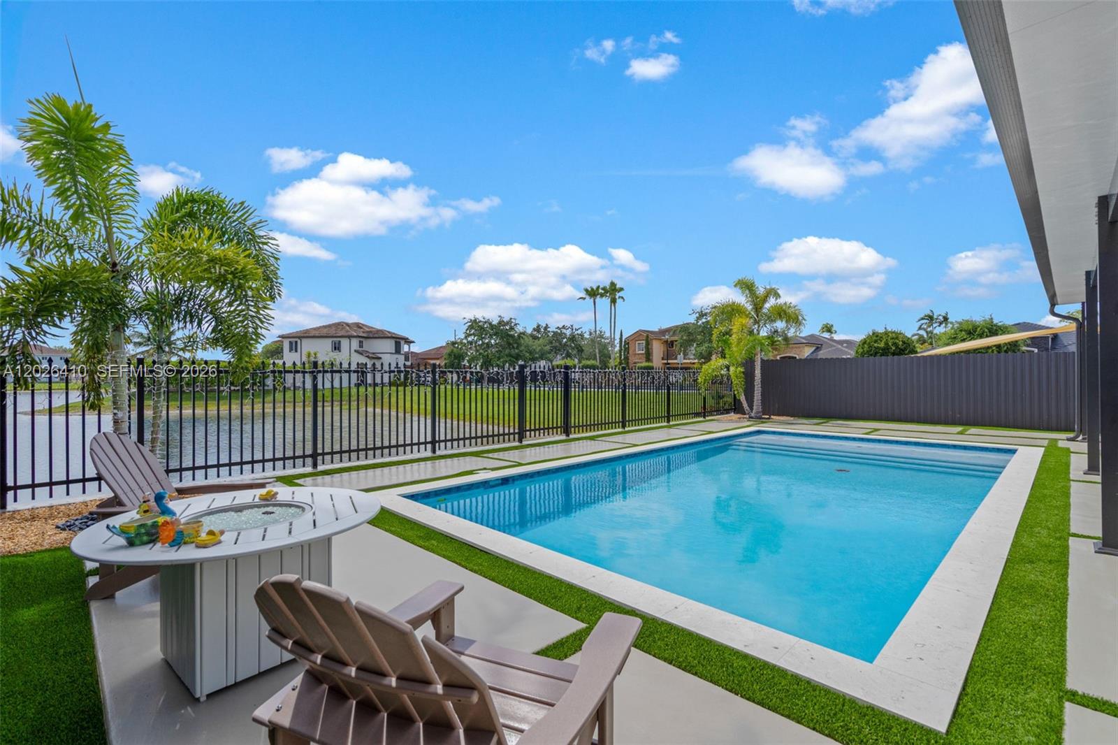 EFM ESTATES SECTIONS TWO - Residential