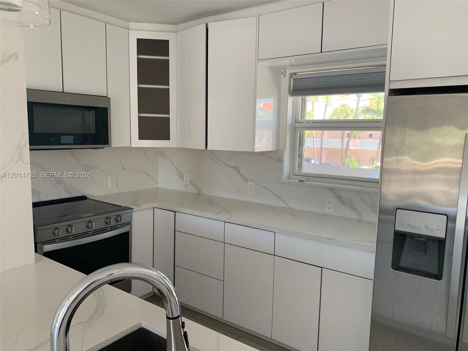 3770 NE 171 St 203