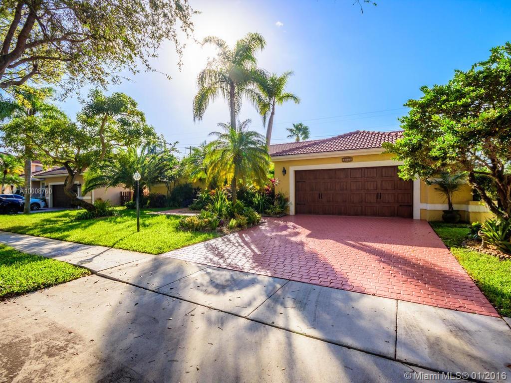 Embassy Lakes The Estates - Residential