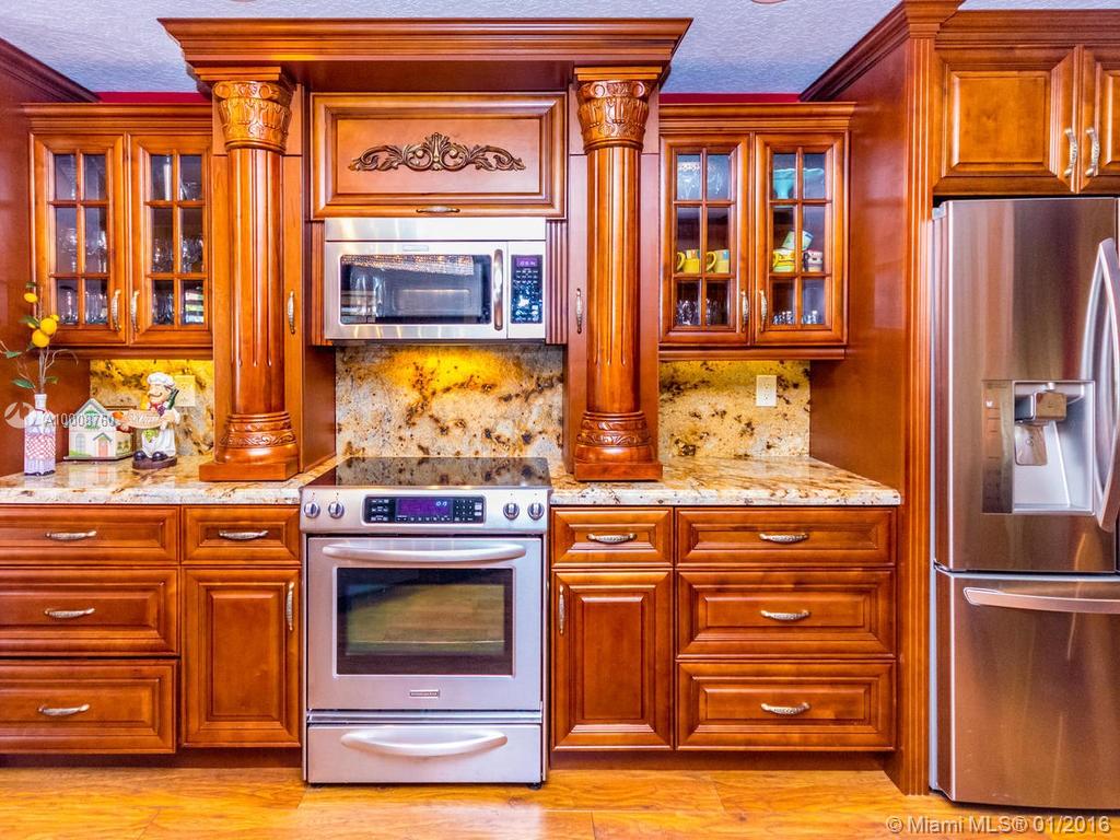 Embassy Lakes The Estates - Residential