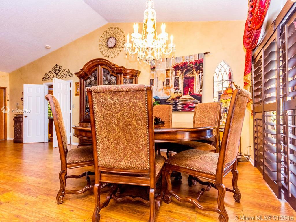 Embassy Lakes The Estates - Residential