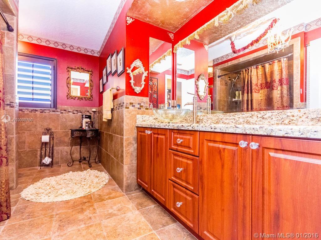 Embassy Lakes The Estates - Residential