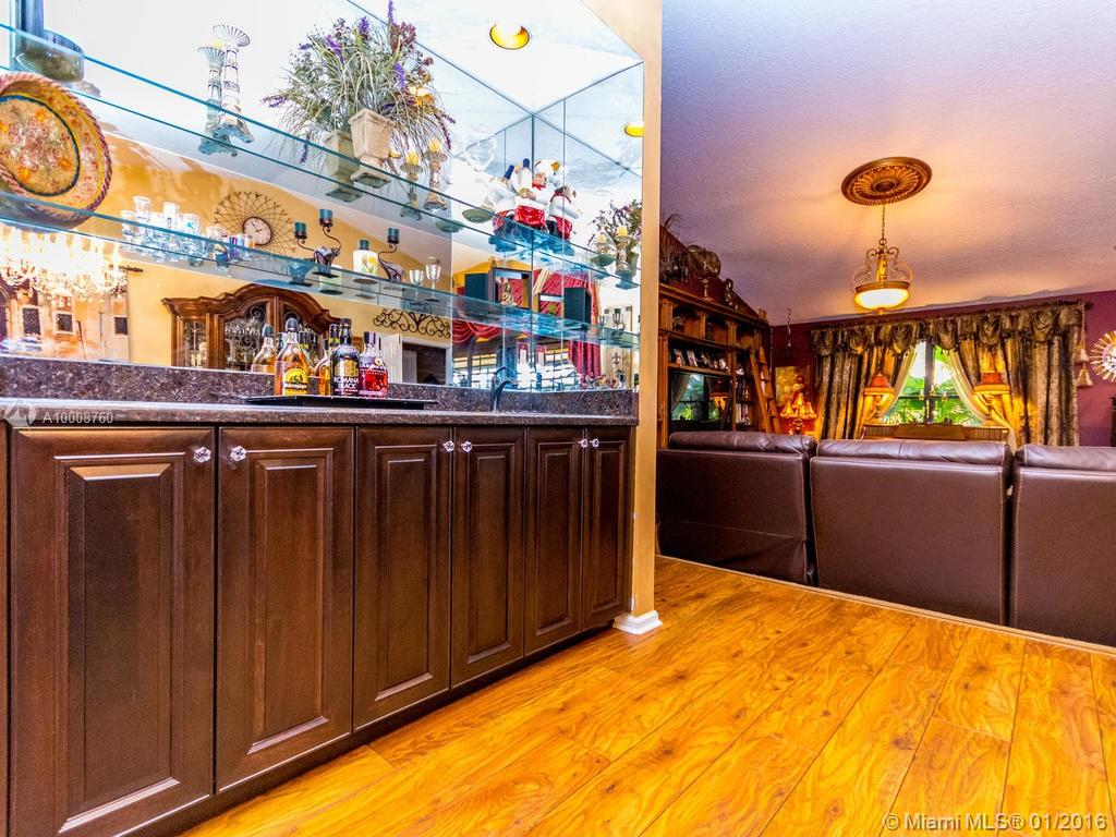 Embassy Lakes The Estates - Residential