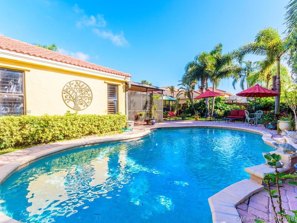 Embassy Lakes The Estates - Residential