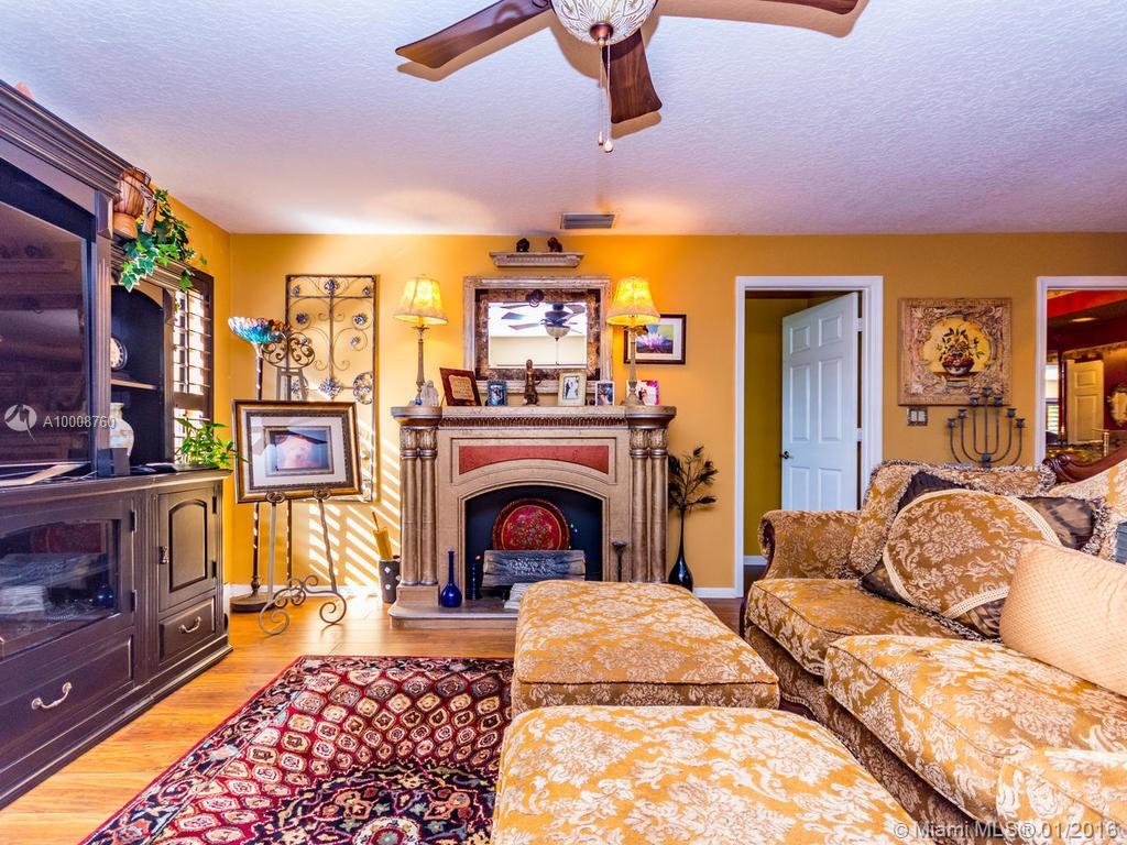 Embassy Lakes The Estates - Residential