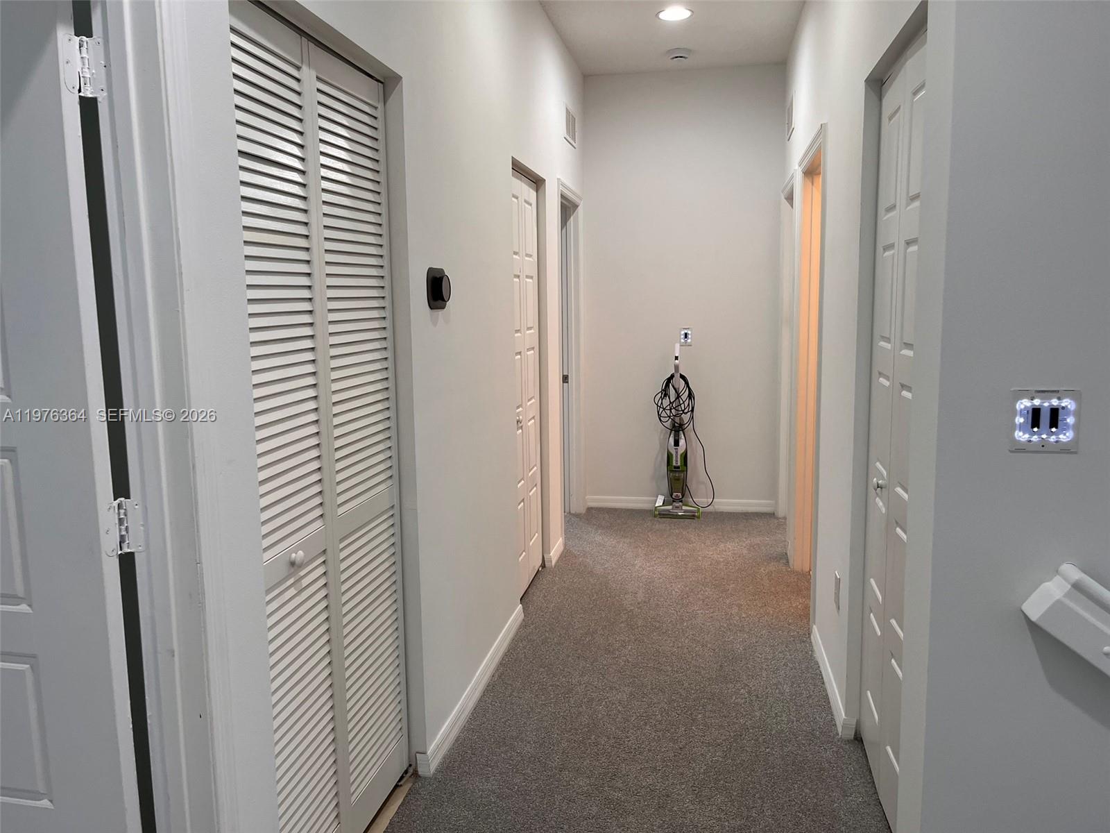 CHAMPION LAKES - Residential