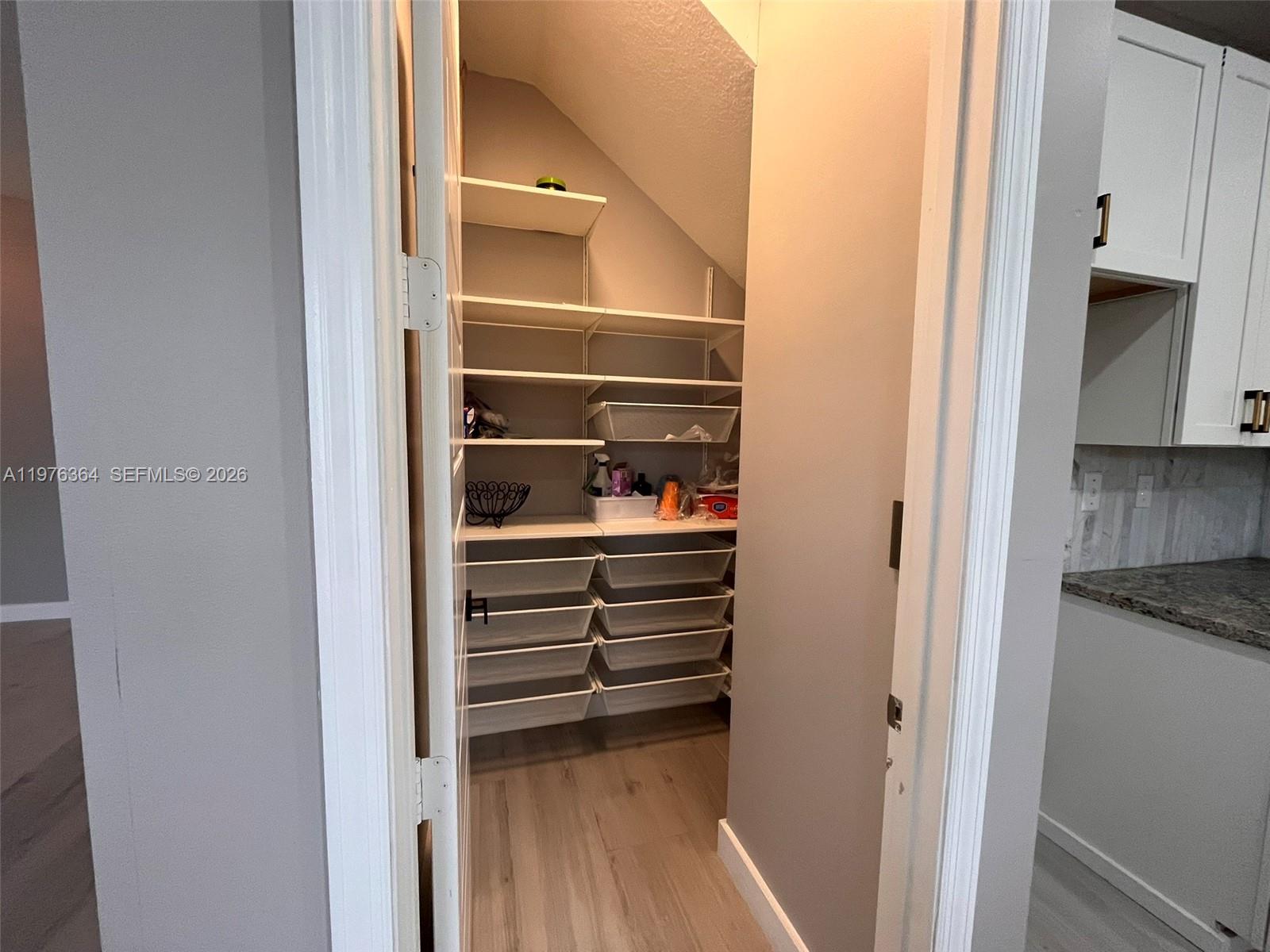 CHAMPION LAKES - Residential