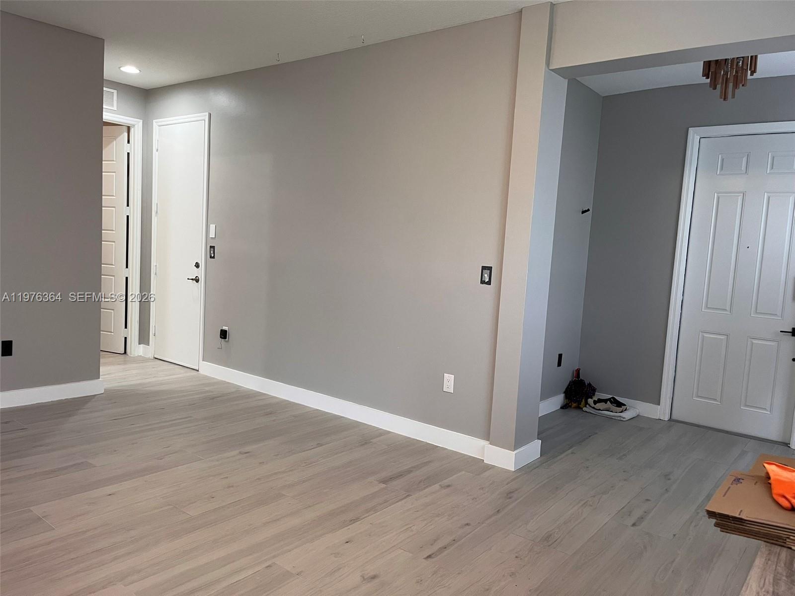 CHAMPION LAKES - Residential