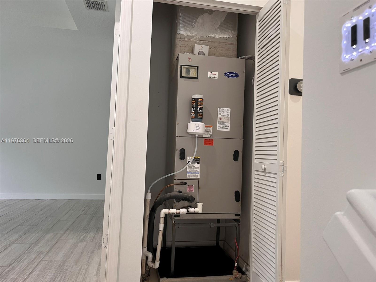 CHAMPION LAKES - Residential