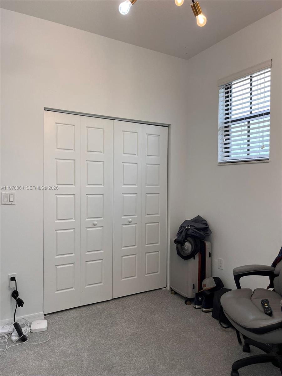 CHAMPION LAKES - Residential