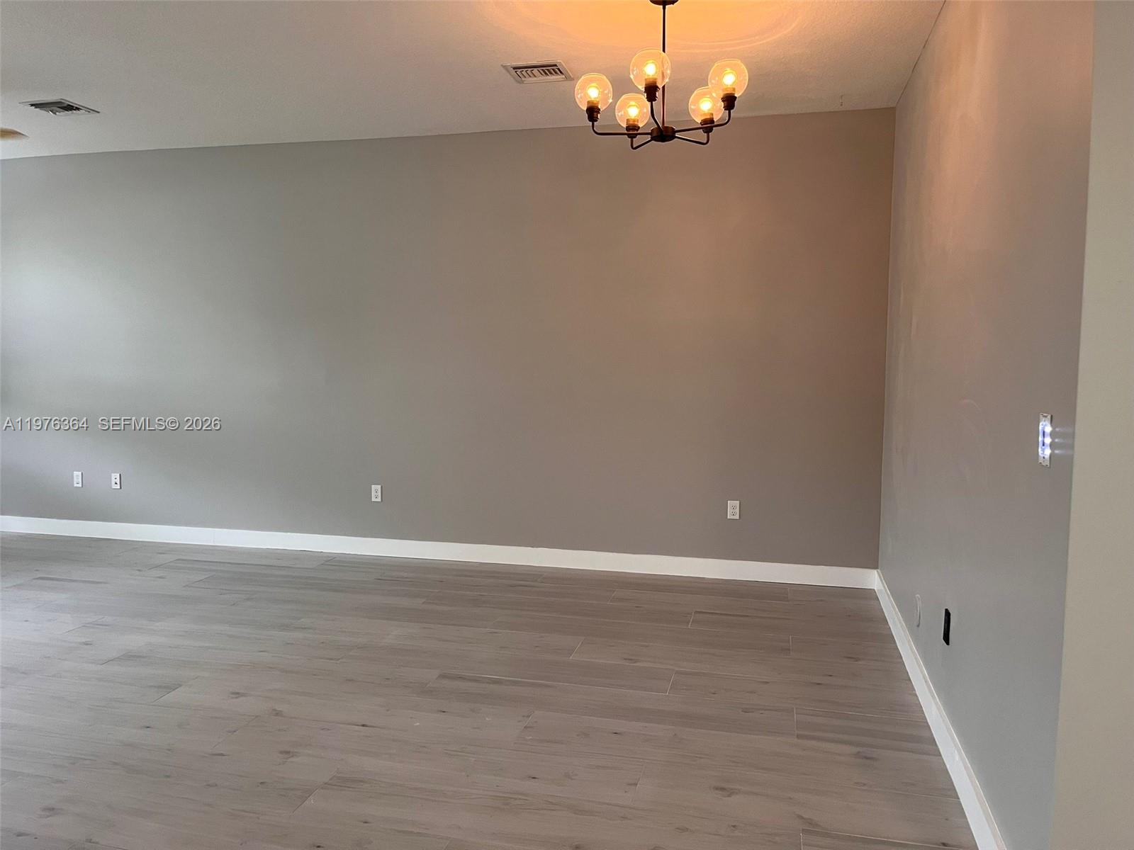 CHAMPION LAKES - Residential