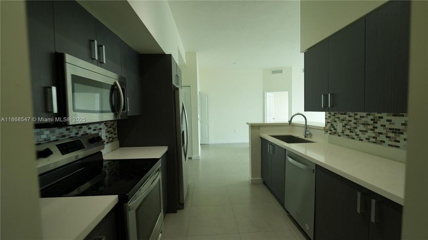 BRICKELL WEST CITY RENTALS Only $99 Deposit w/ Approved Credit! Fast & Easy Move-In – Spacious split layout with oversized living area just steps from Brickell City Centre & Mary Brickell Village. Minutes from Midtown, Wynwood, Design District & more. 5-star amenities, endless dining & shopping. Pet friendly (up to 60lbs)! Extra parking available. Prices subject to change – Schedule Your Tour Today!
