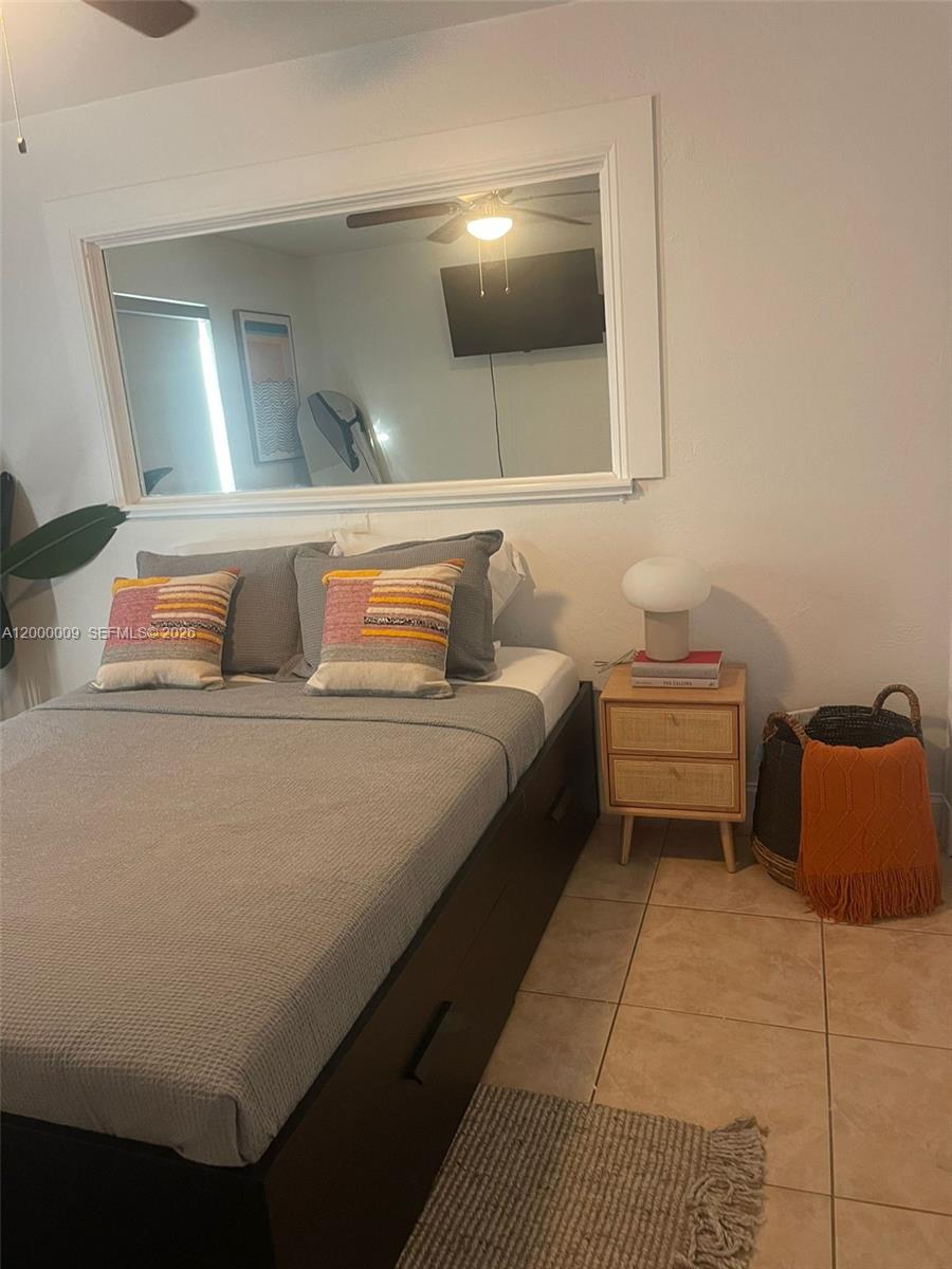 HOLLYWOOD BEACH FIRST ADD - Residential Income