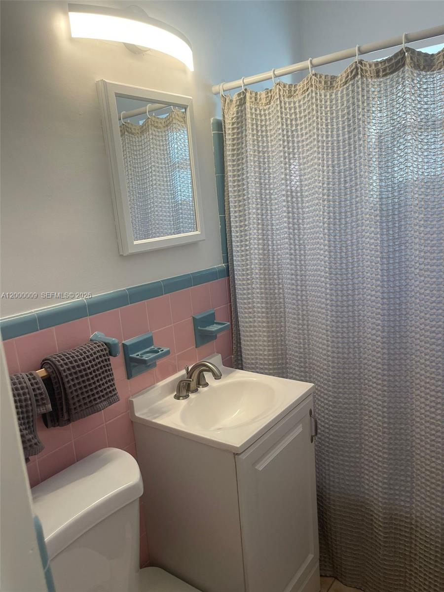 HOLLYWOOD BEACH FIRST ADD - Residential Income