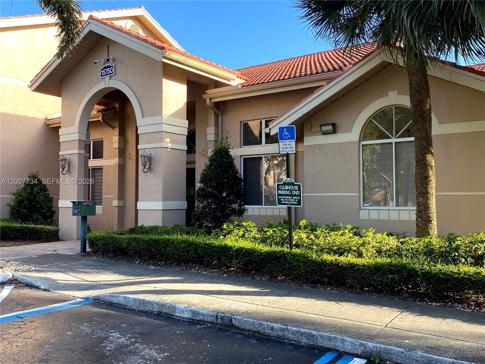 ROYAL PALM PLACE - Residential