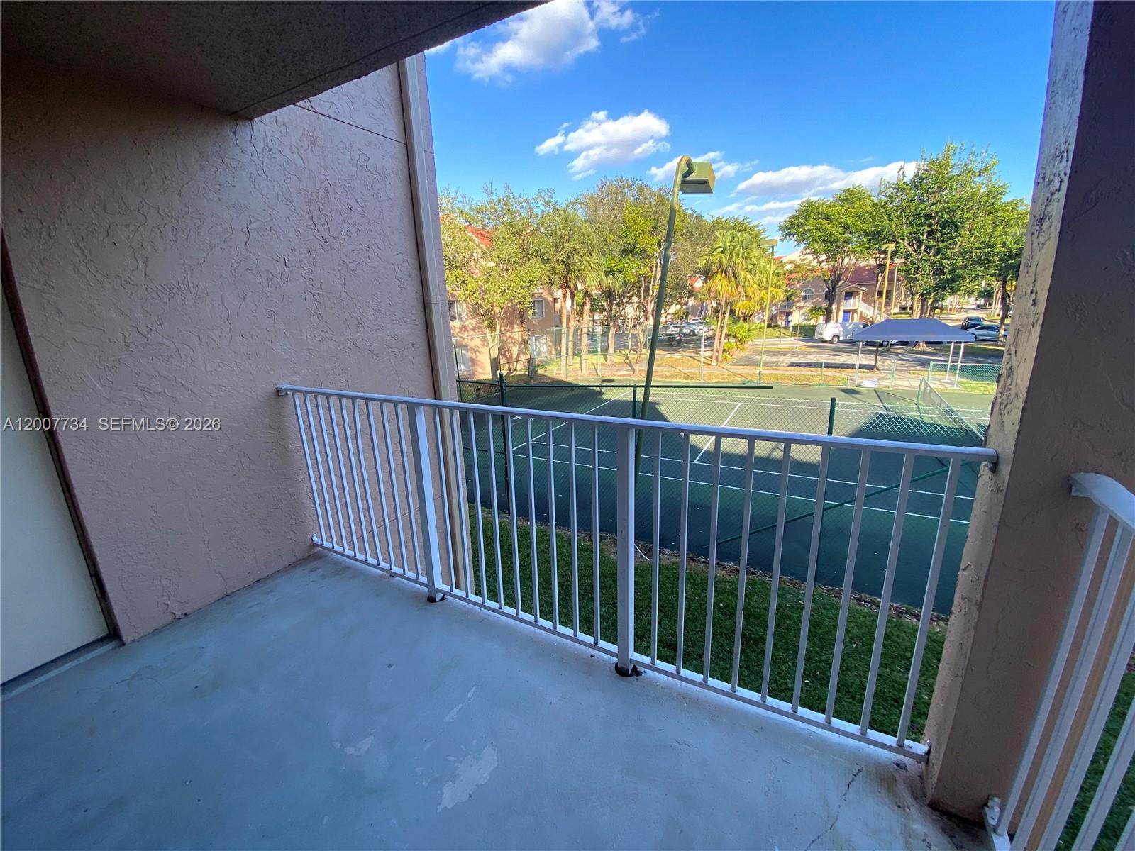 ROYAL PALM PLACE - Residential