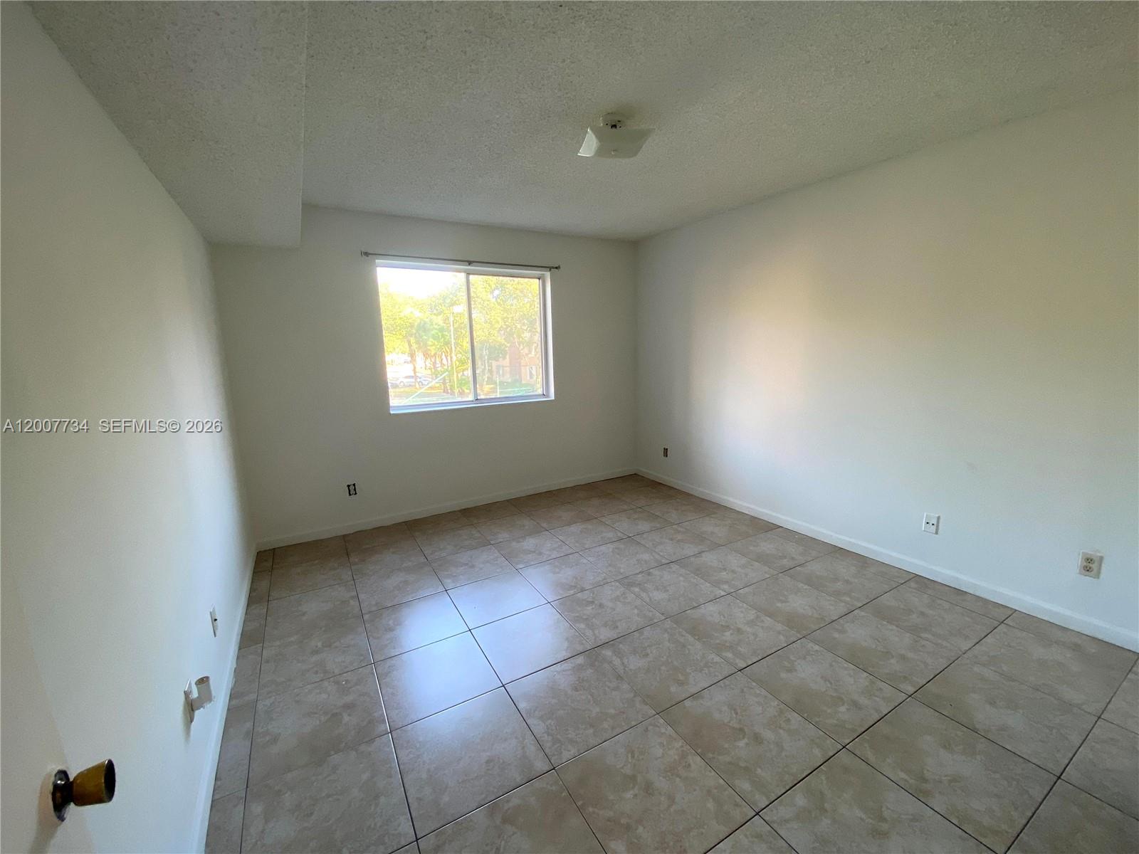 ROYAL PALM PLACE - Residential
