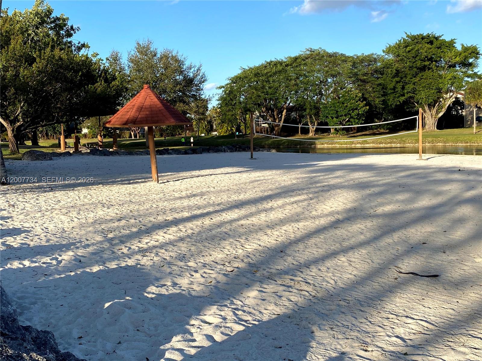 ROYAL PALM PLACE - Residential