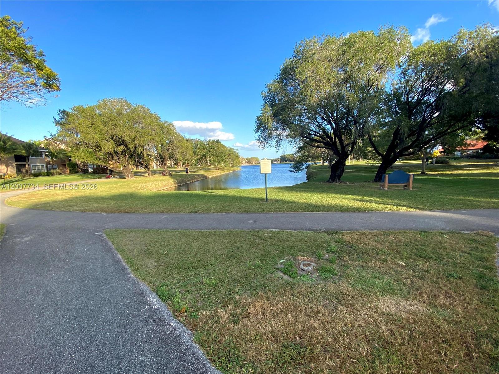 ROYAL PALM PLACE - Residential