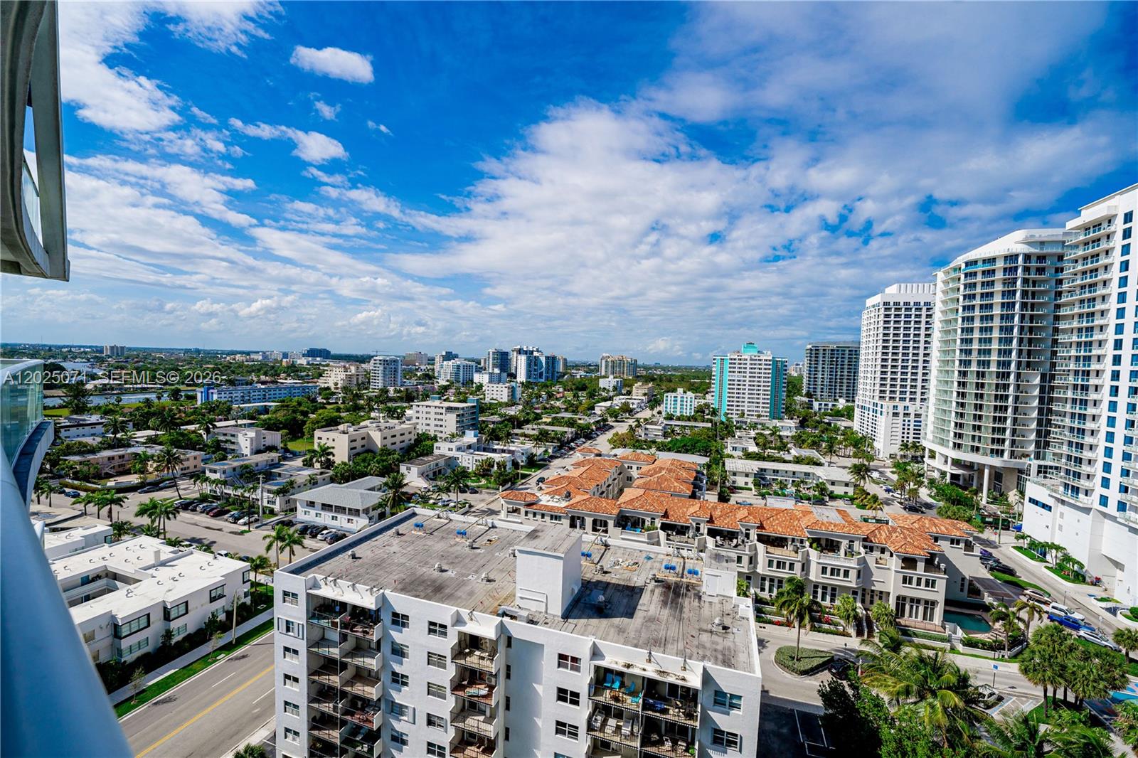 FORT LAUDERDALE RESIDENCE - Residential