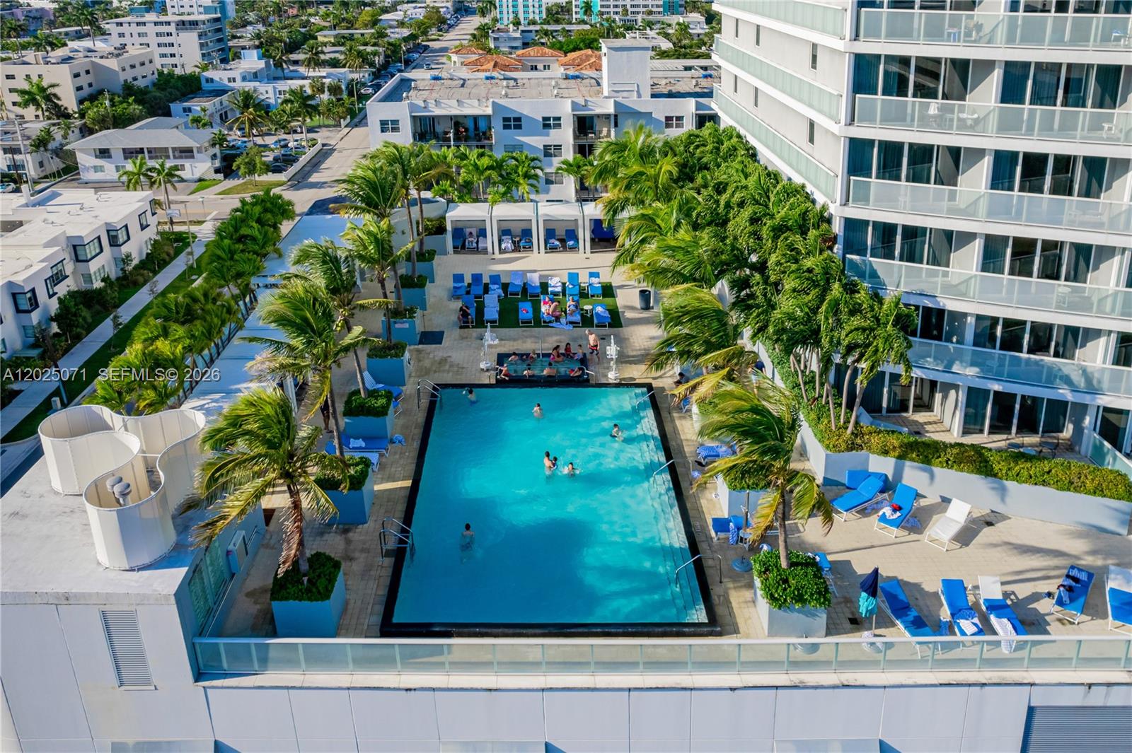 FORT LAUDERDALE RESIDENCE - Residential