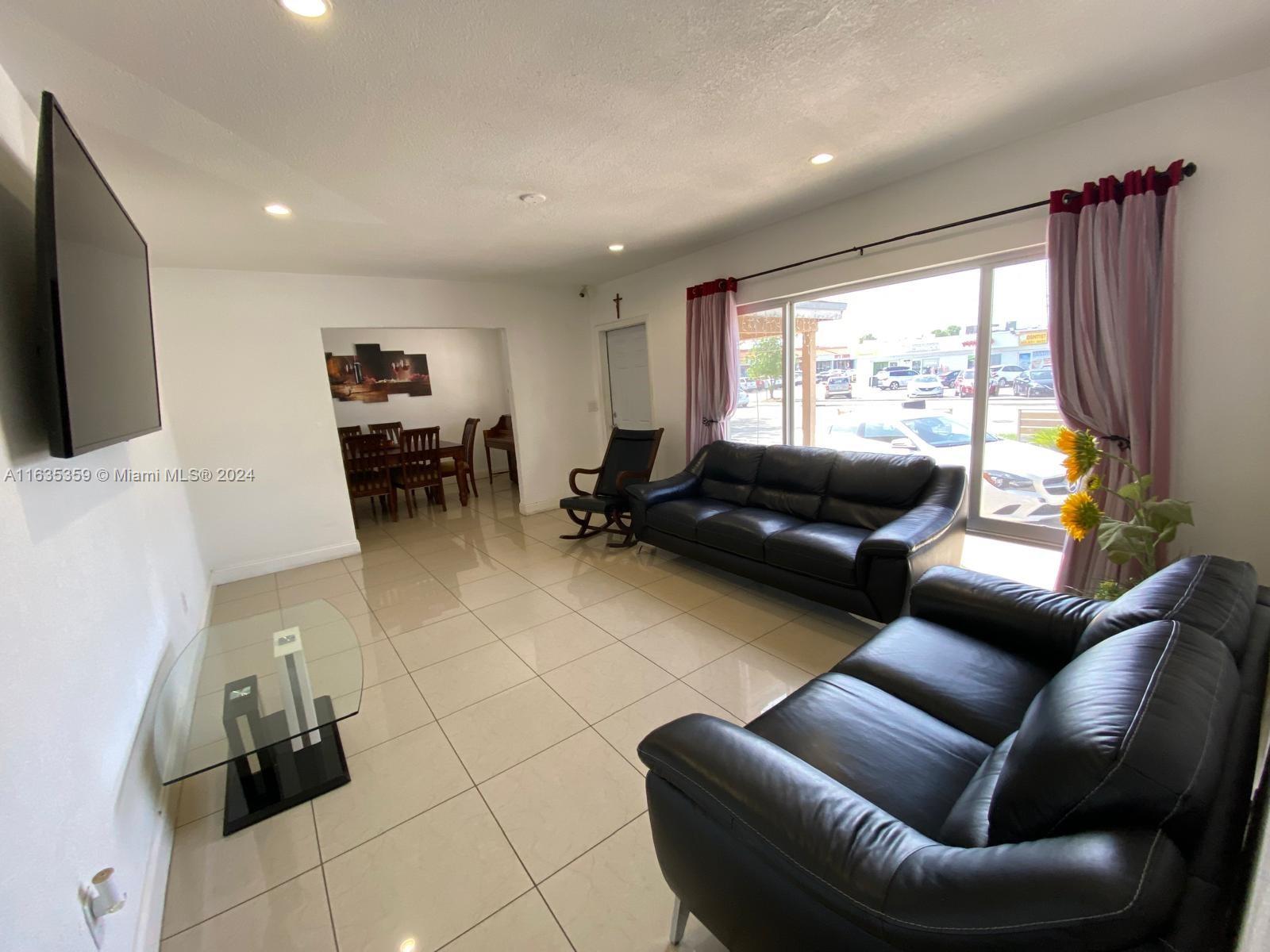 PALM SPRINGS AMD - Land