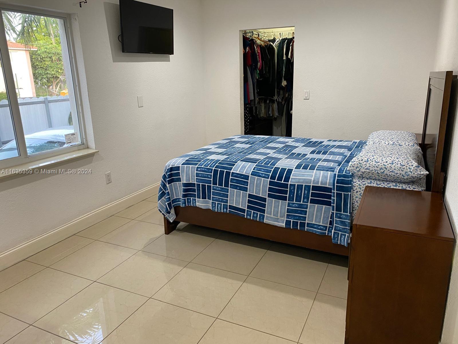 PALM SPRINGS AMD - Land